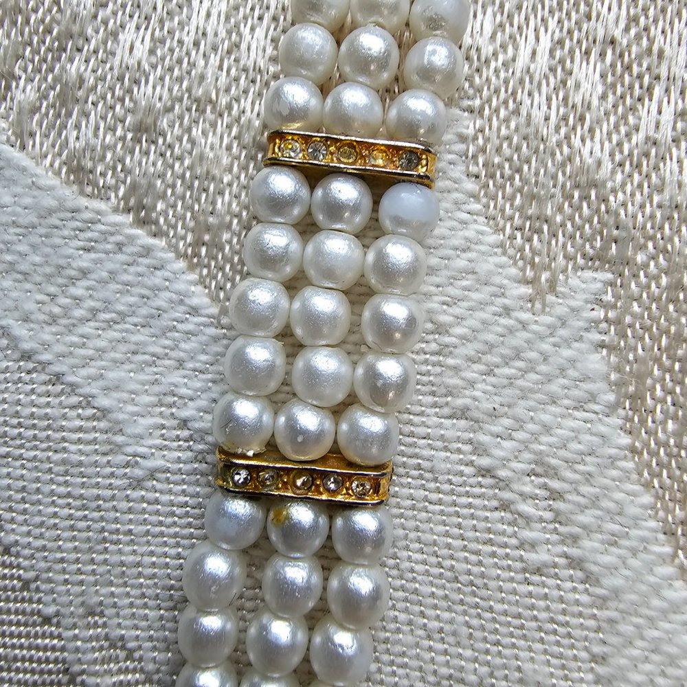 Eastman Quartz Gold Tone Pearl Rhinestone Watch - Picture 11 of 16